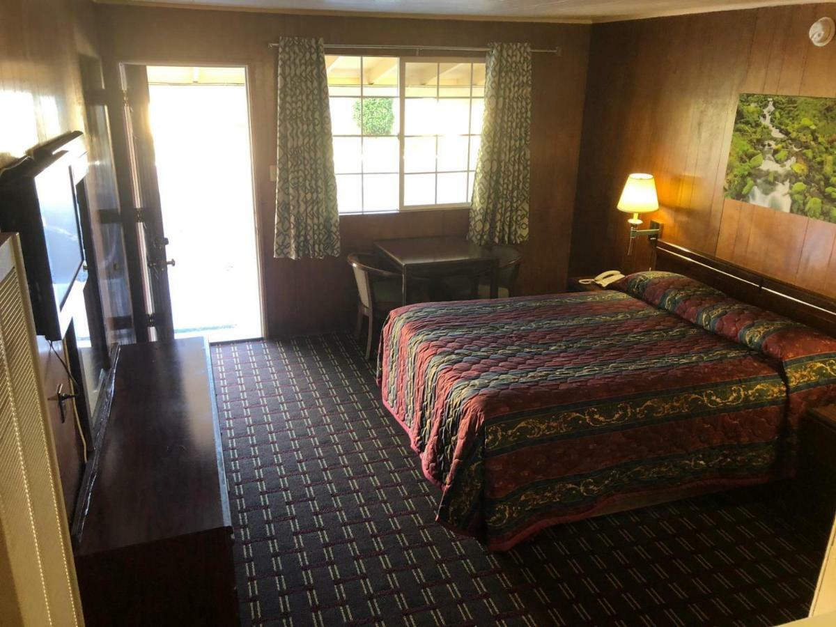 ويليتس Edgewood Motel المظهر الخارجي الصورة